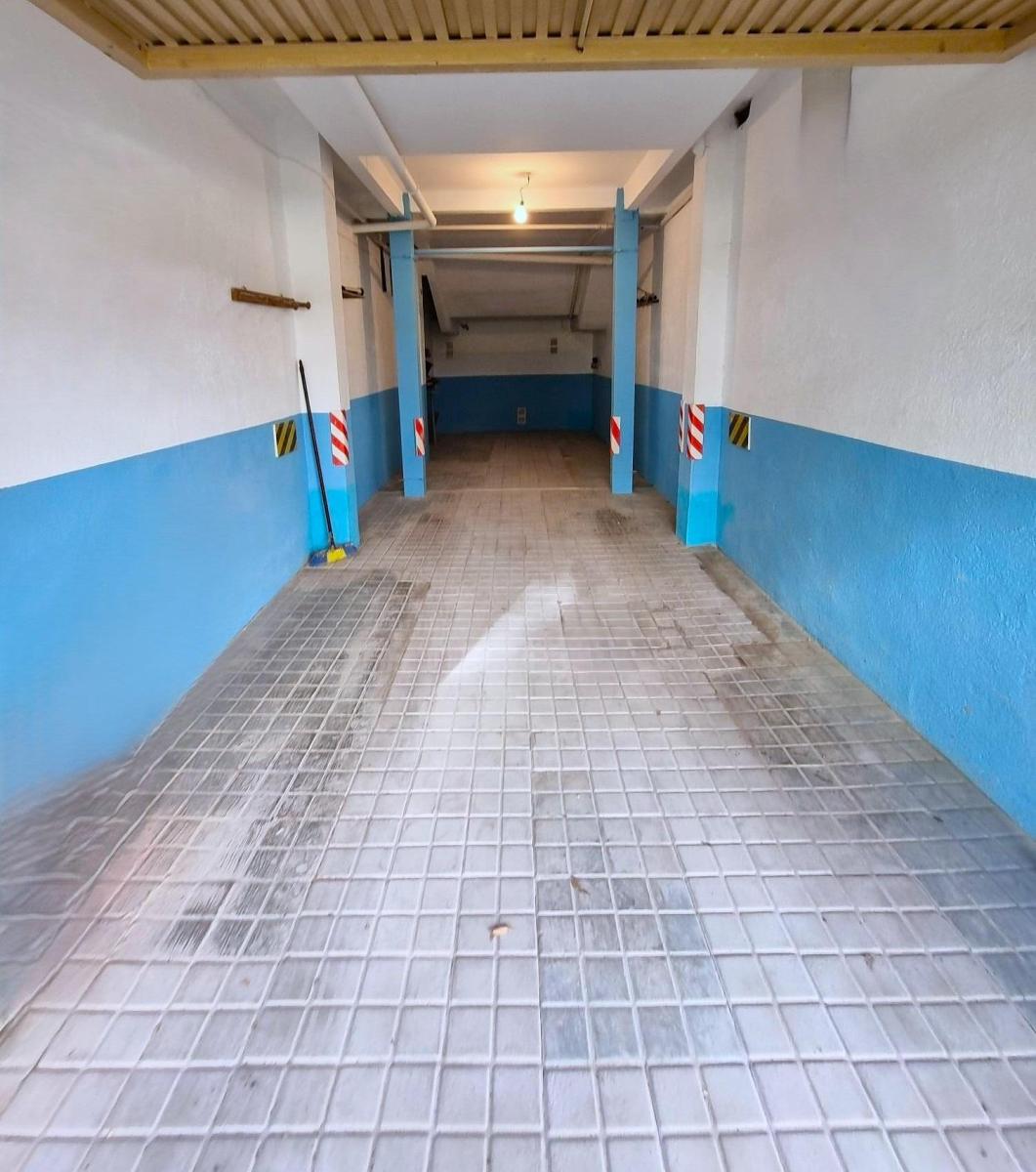 Garage for Sale in Madrid