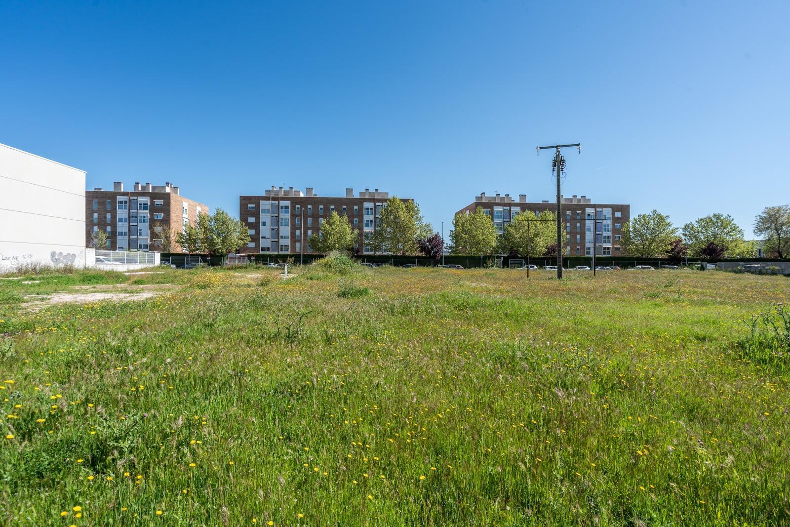 Plot for Sale in Parla