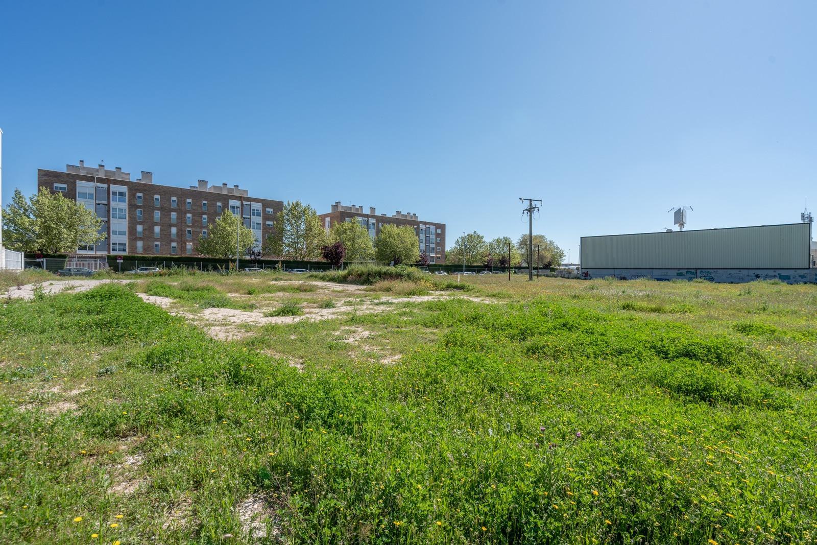 Plot for Sale in Parla