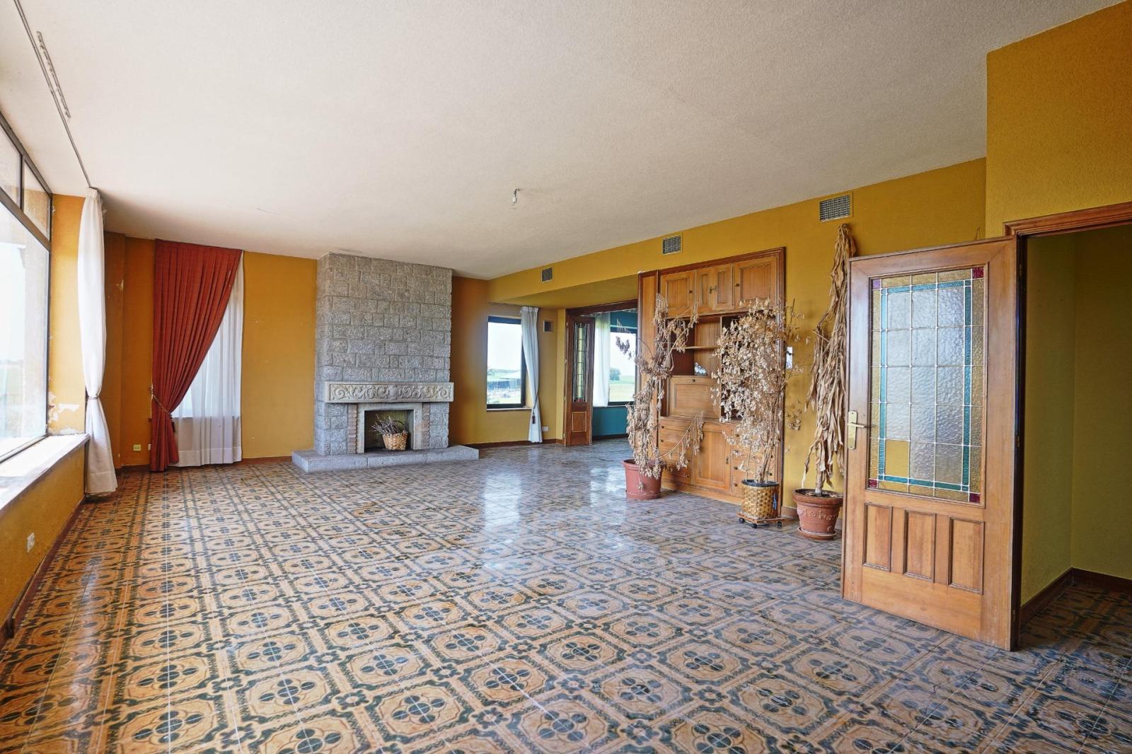 Chalet for Sale in Topas