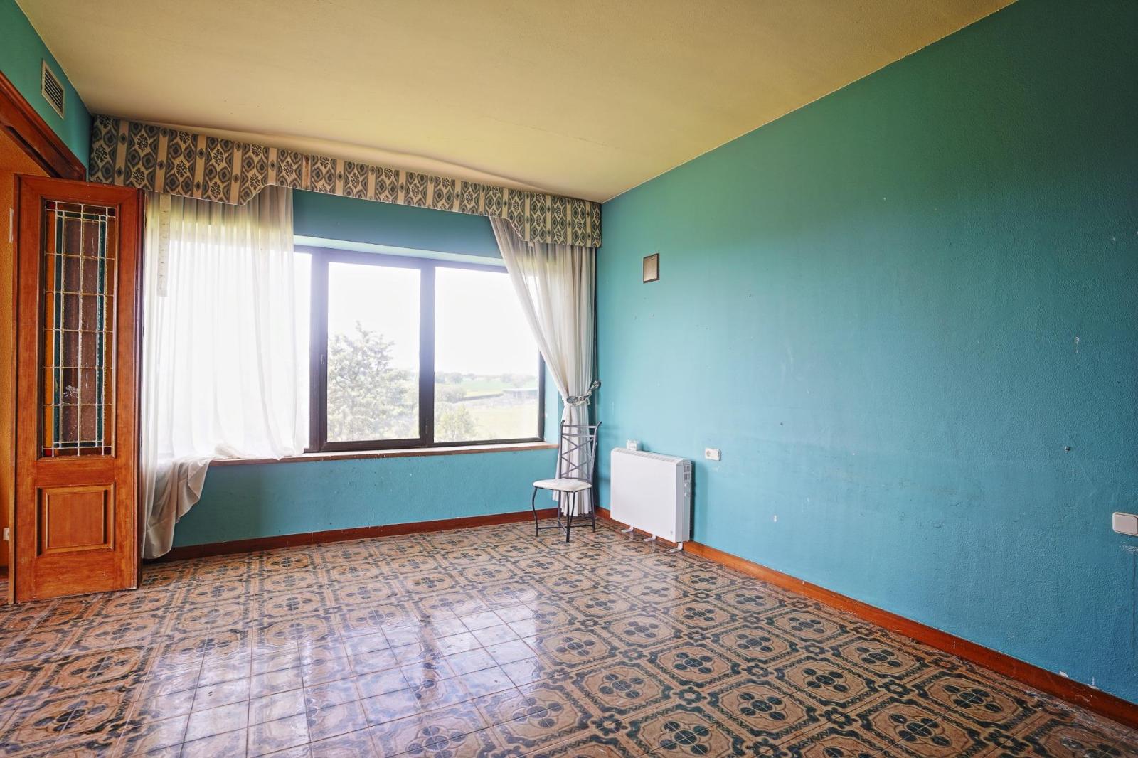 Chalet for Sale in Topas