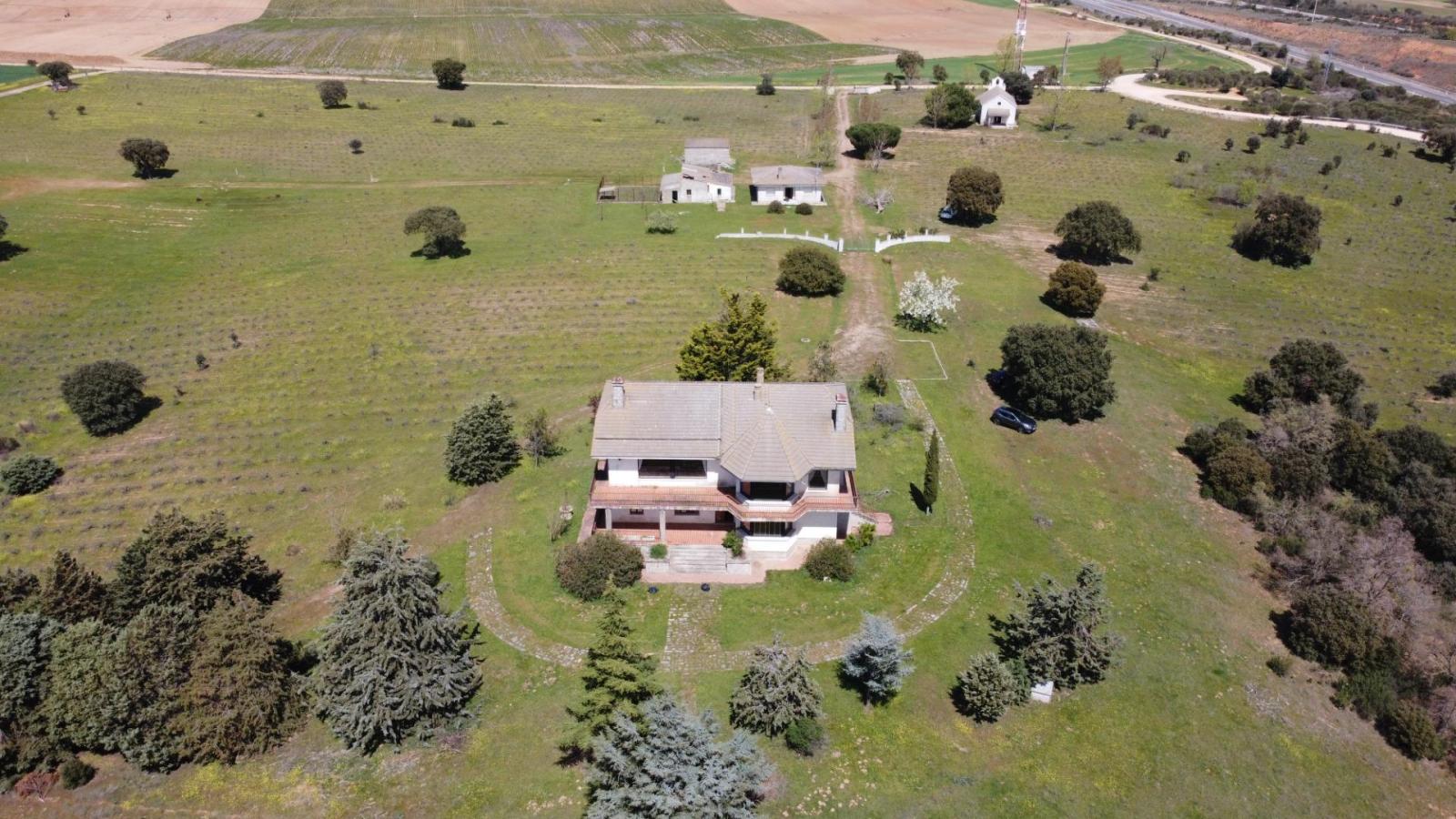 Chalet for Sale in Topas