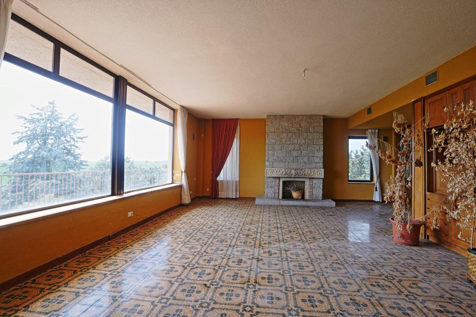 Chalet for Sale in Topas