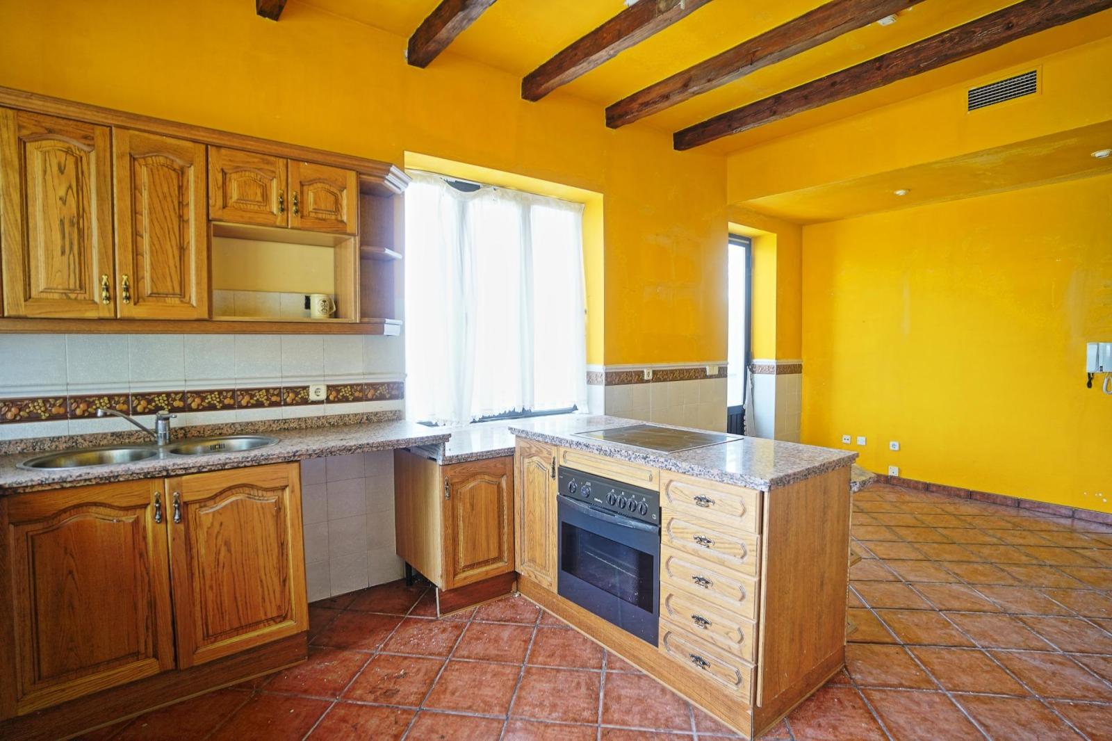 Chalet for Sale in Topas