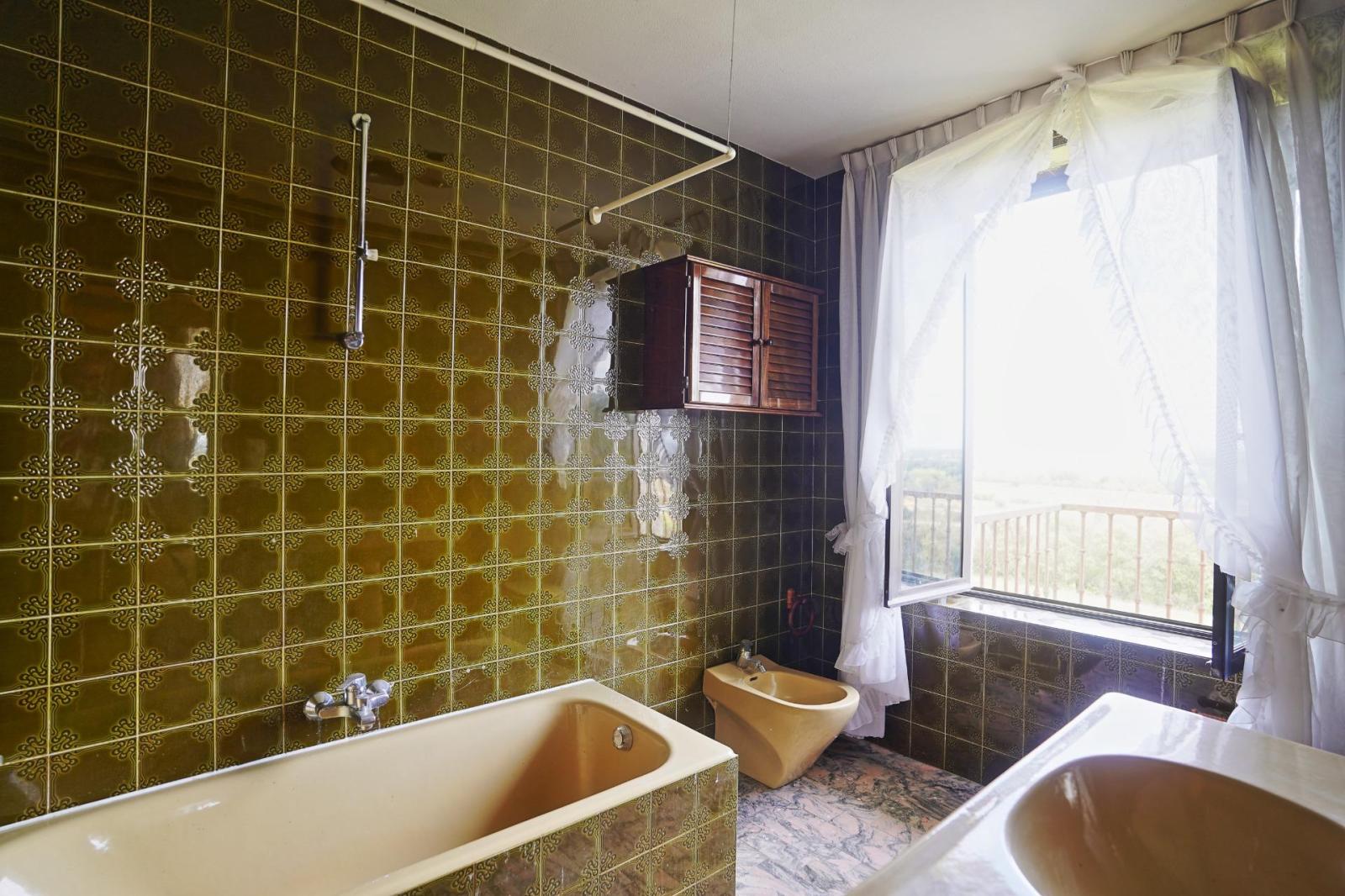 Chalet for Sale in Topas