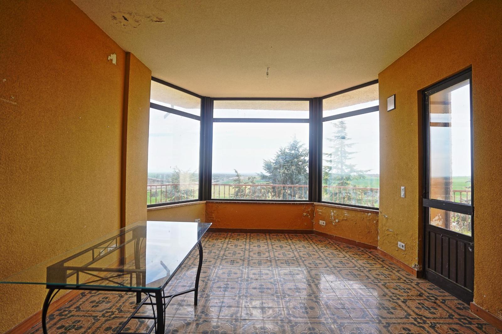Chalet for Sale in Topas