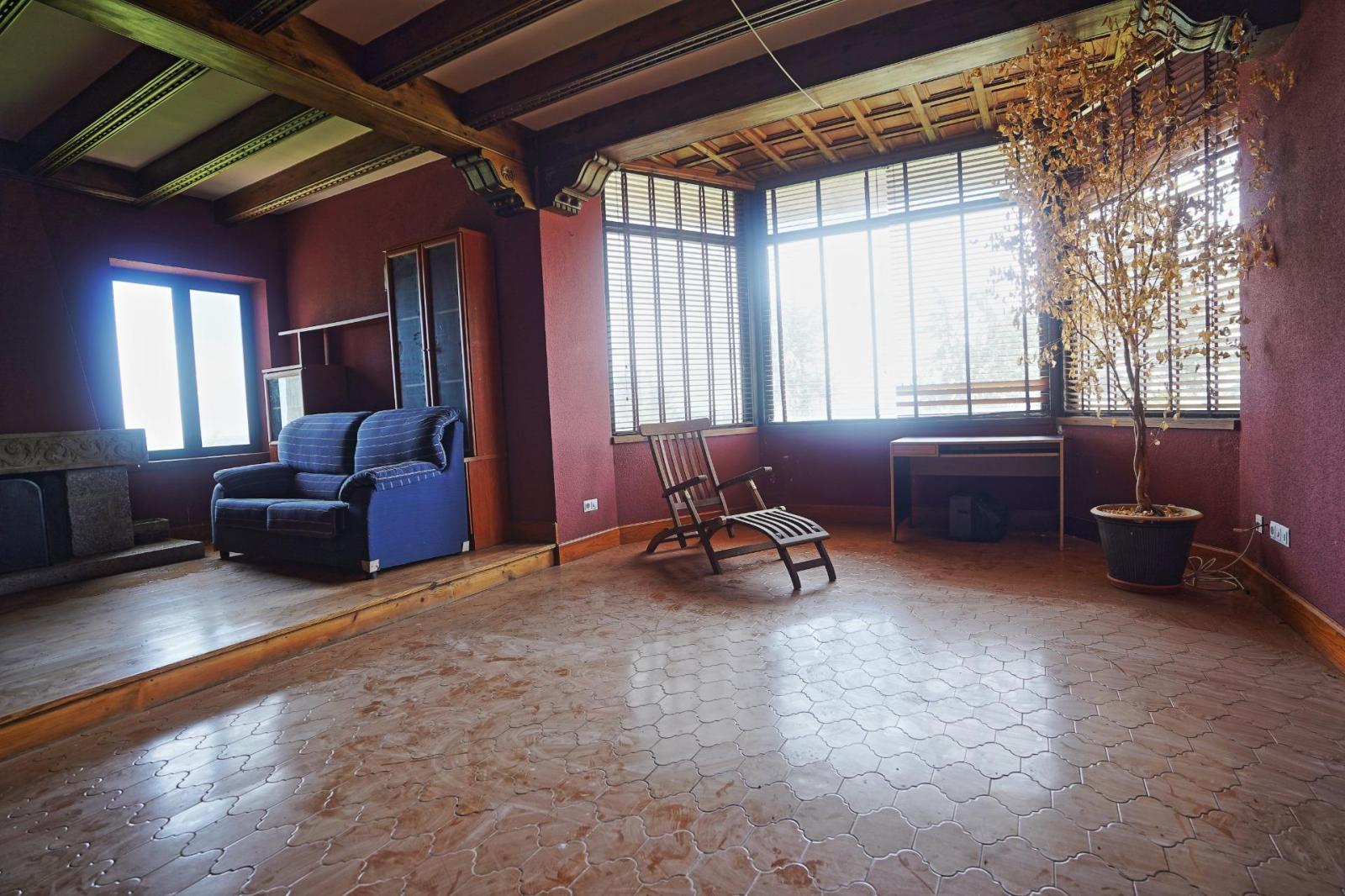 Chalet for Sale in Topas