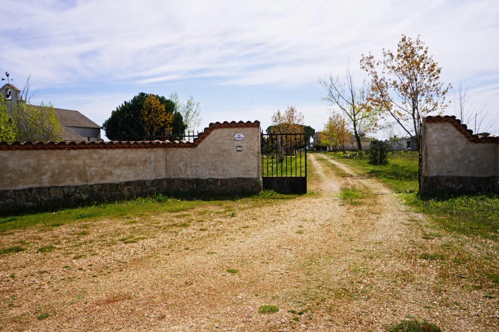 Chalet for Sale in Topas