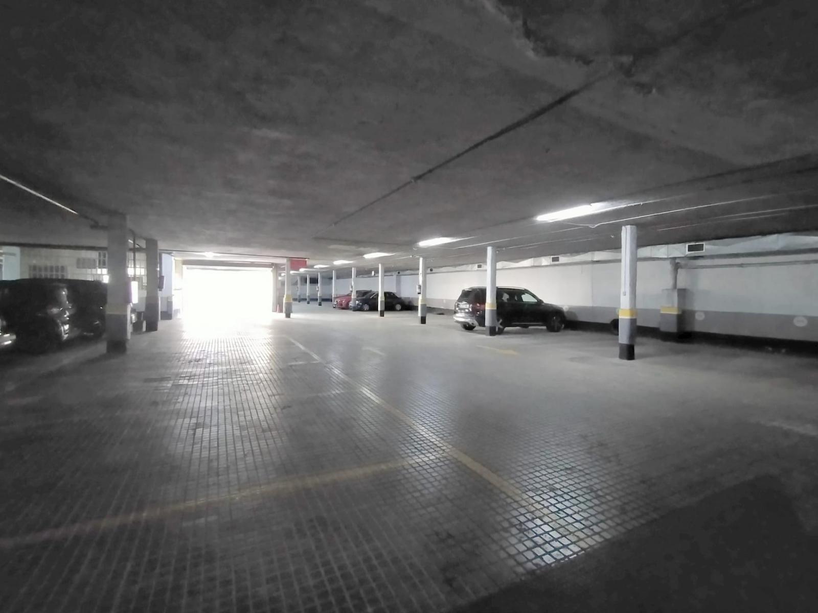 Garage for Sale in Madrid