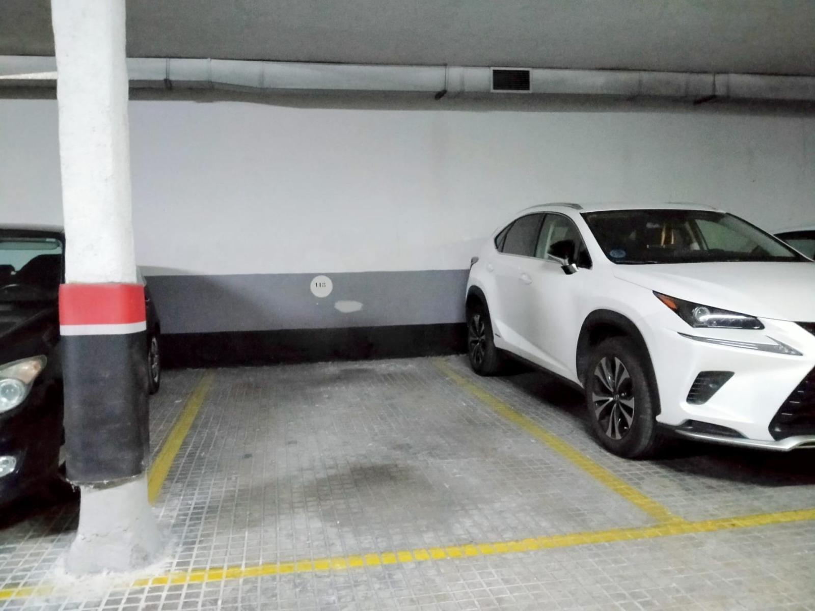 Garage for Sale in Madrid