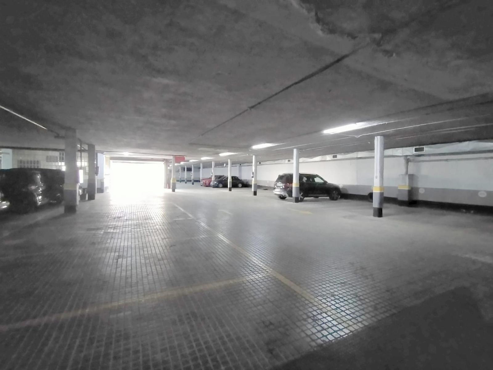 Garage for Sale in Madrid