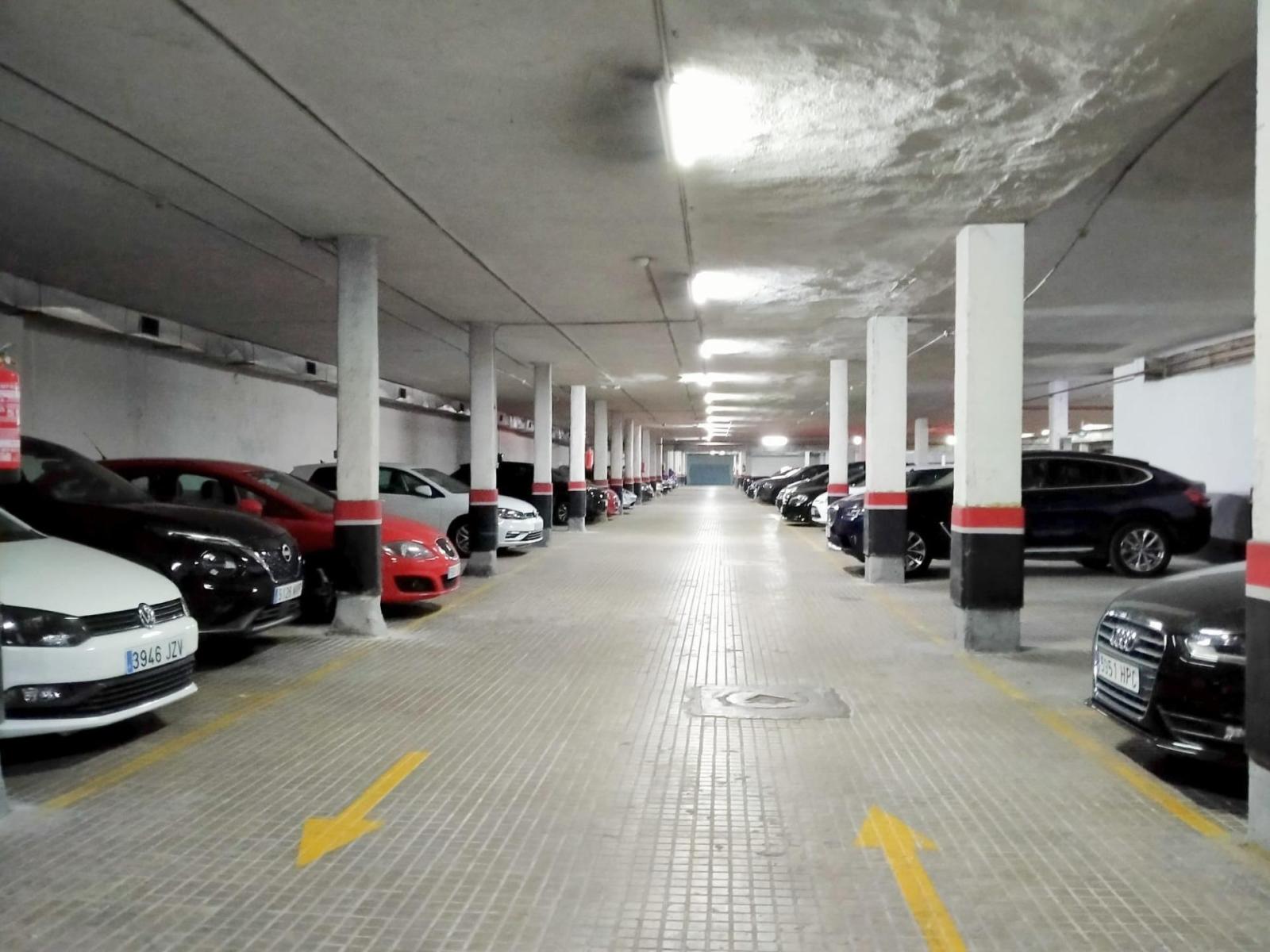 Garage for Sale in Madrid