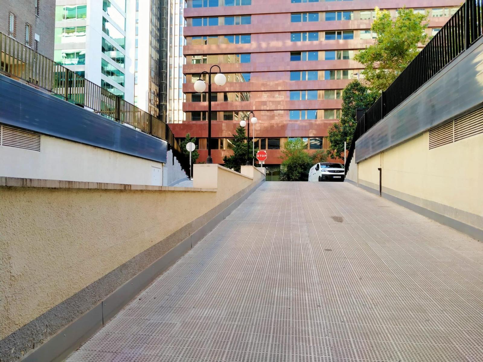 Garage for Sale in Madrid