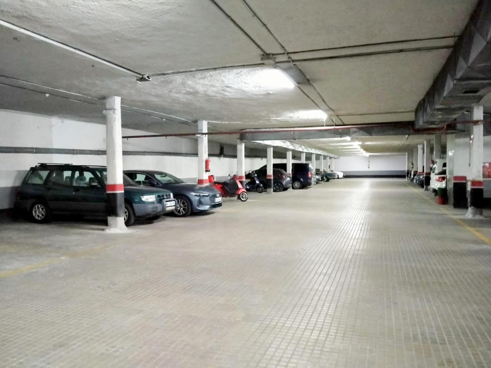 Garage for Sale in Madrid