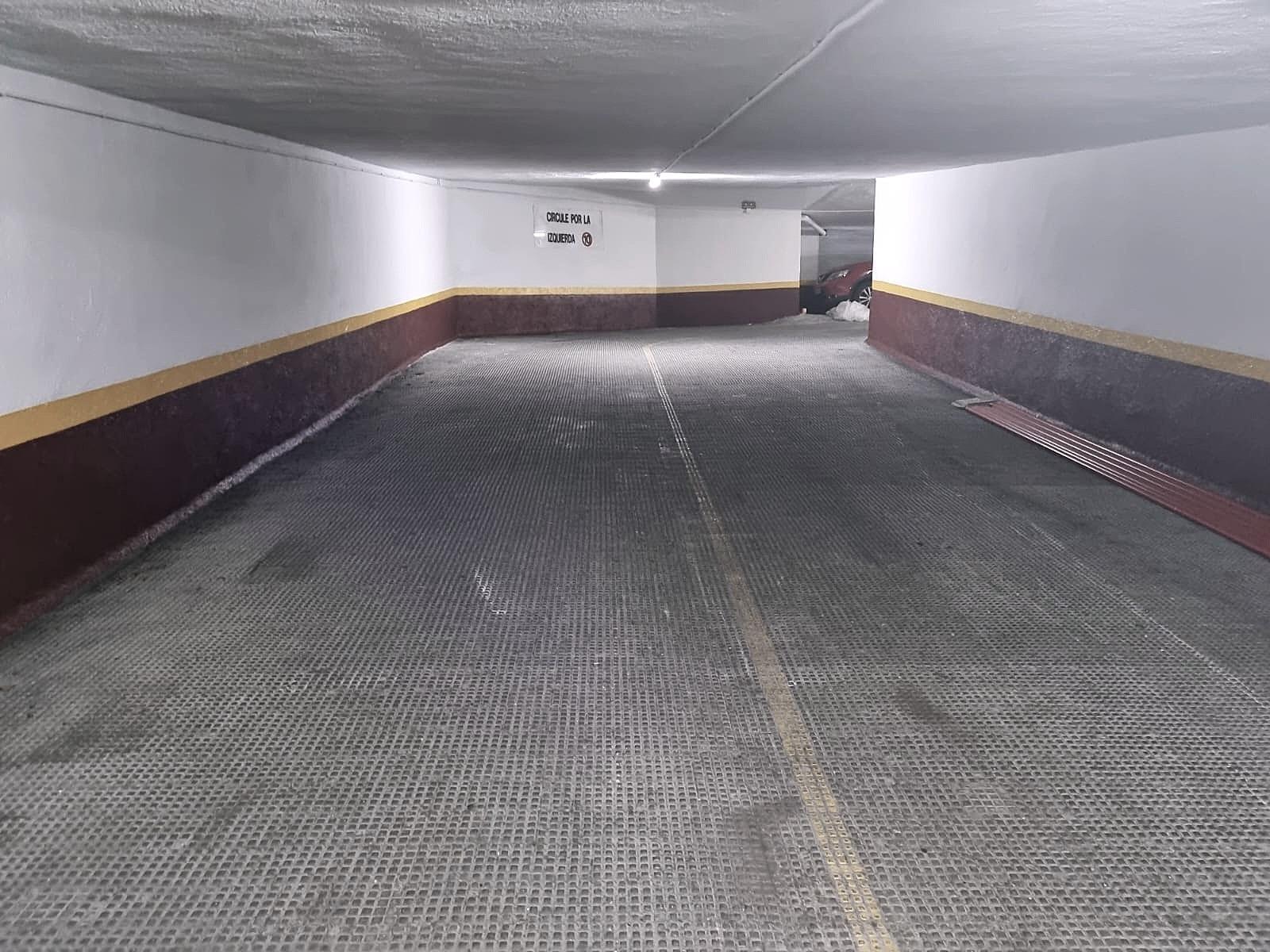 Garage for Sale in Madrid