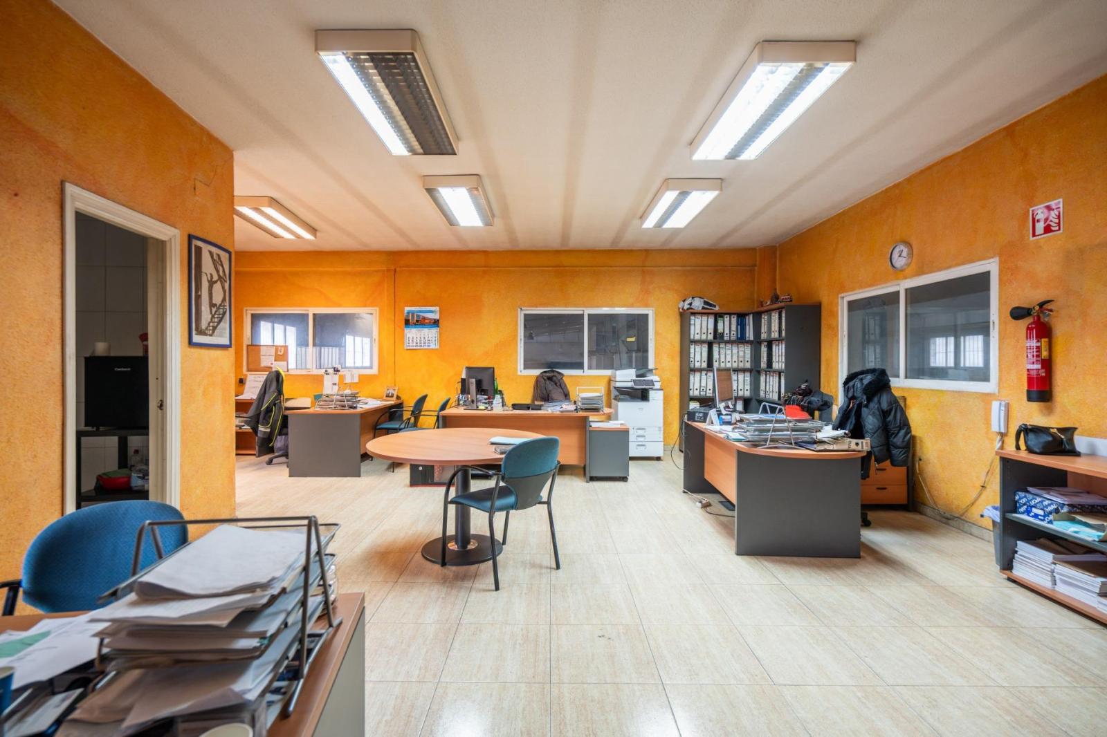 Industrial Unit for Sale in Griñón