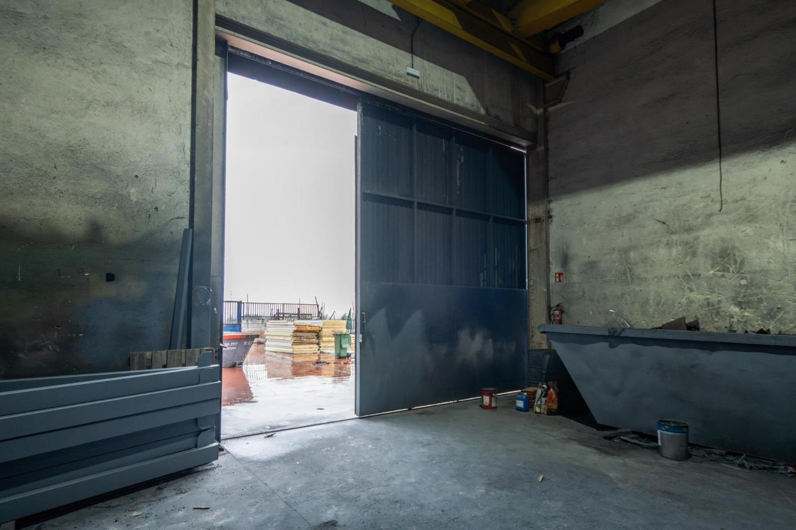 Industrial Unit for Sale in Griñón