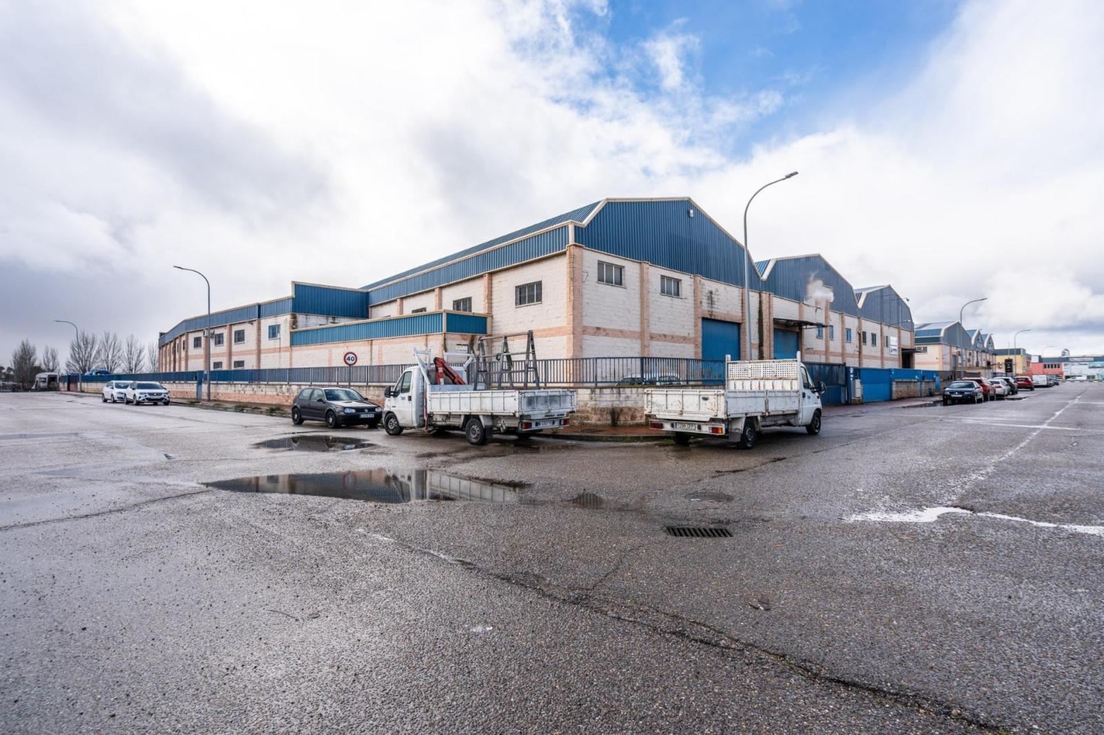 Industrial Unit for Sale in Griñón