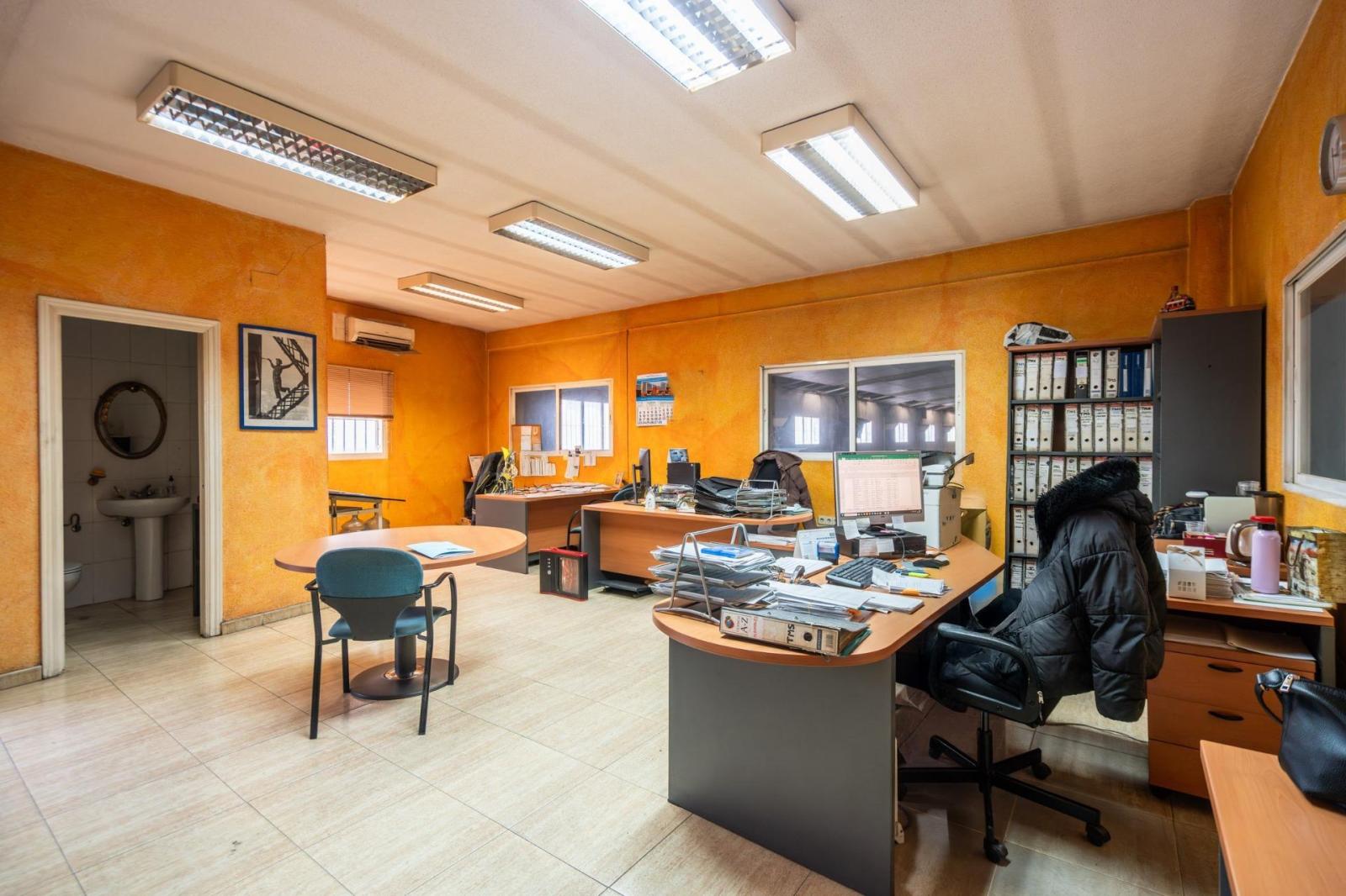 Industrial Unit for Sale in Griñón