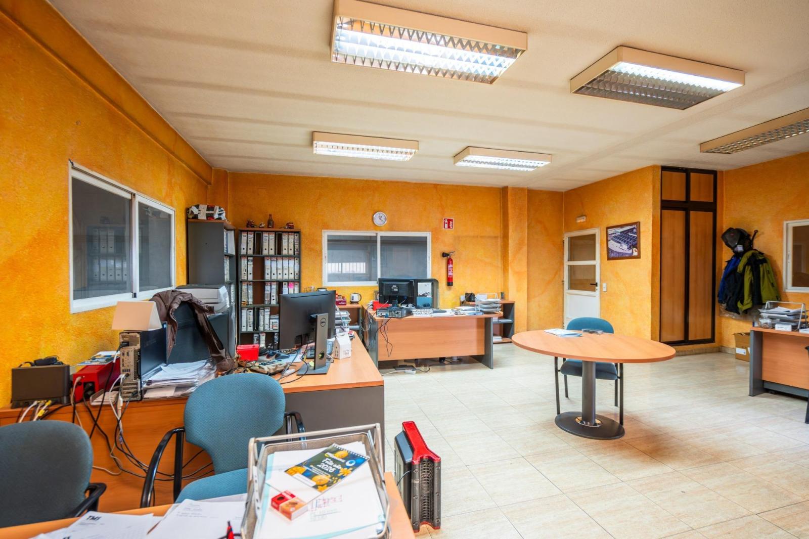 Industrial Unit for Sale in Griñón