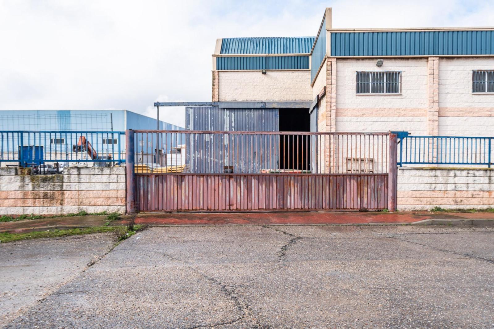 Industrial Unit for Sale in Griñón