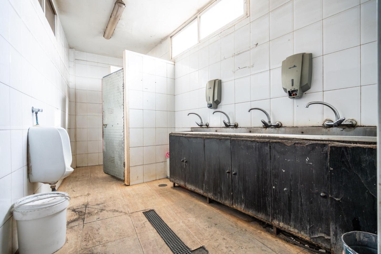 Industrial Unit for Sale in Griñón
