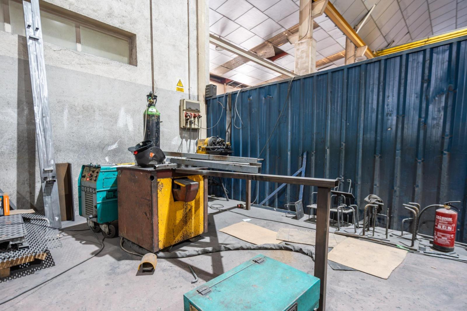 Industrial Unit for Sale in Griñón