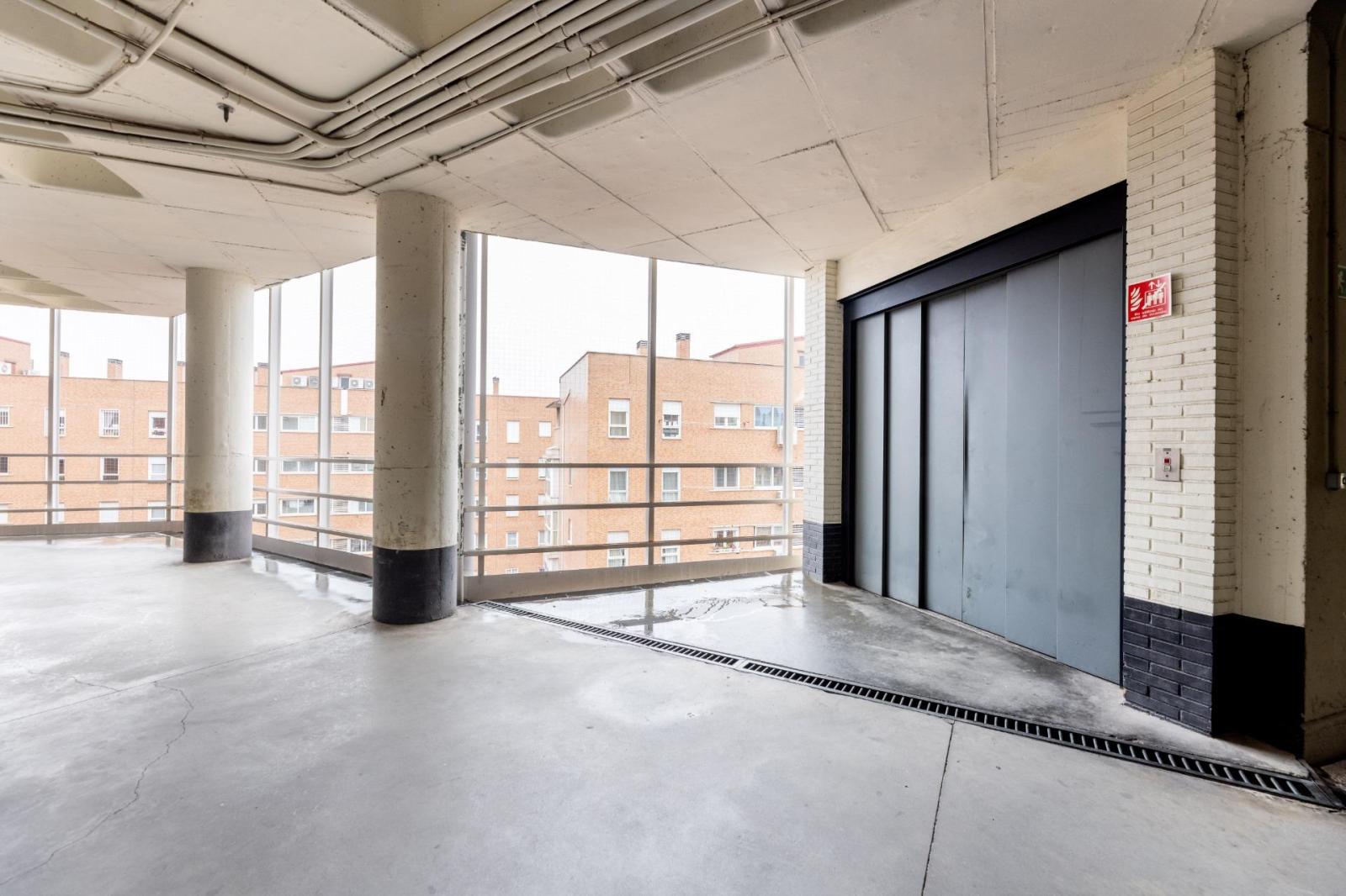 Industrial Unit for Sale in Madrid