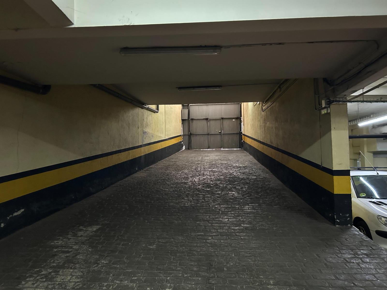 Garaje en Venta en Madrid