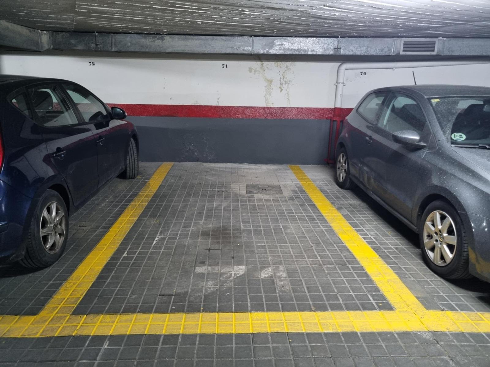 Garage for Sale in Madrid