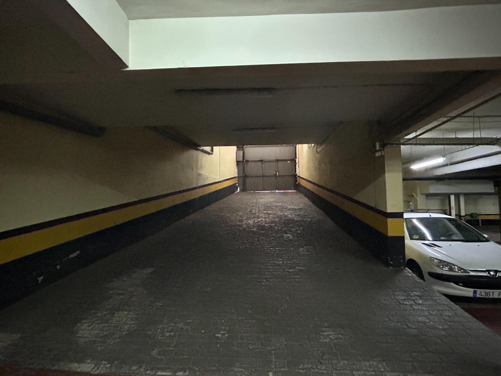 Garage for Sale in Madrid