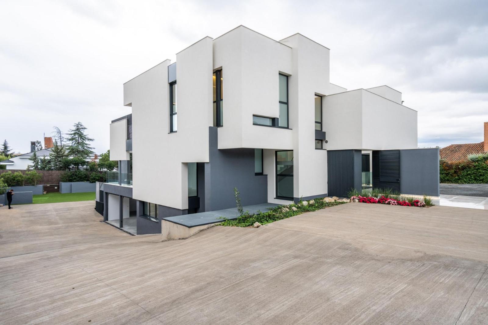 Chalet for Sale in Las Rozas de Madrid