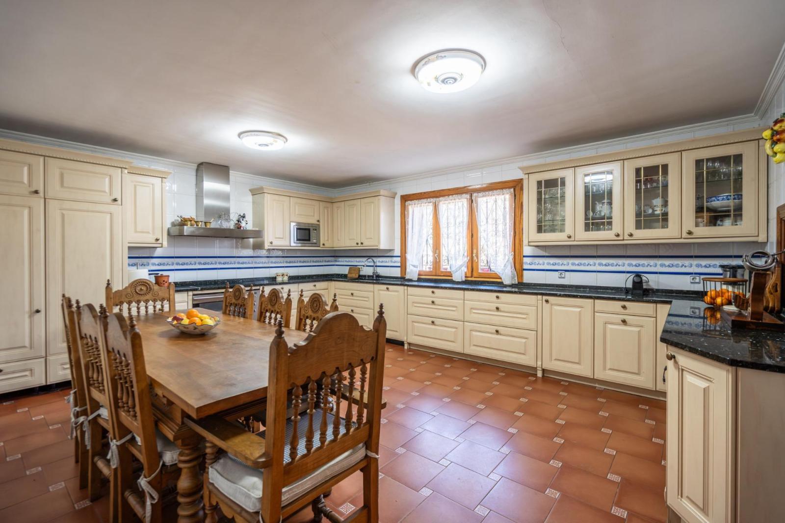 Plot for Sale in Robledo de Chavela