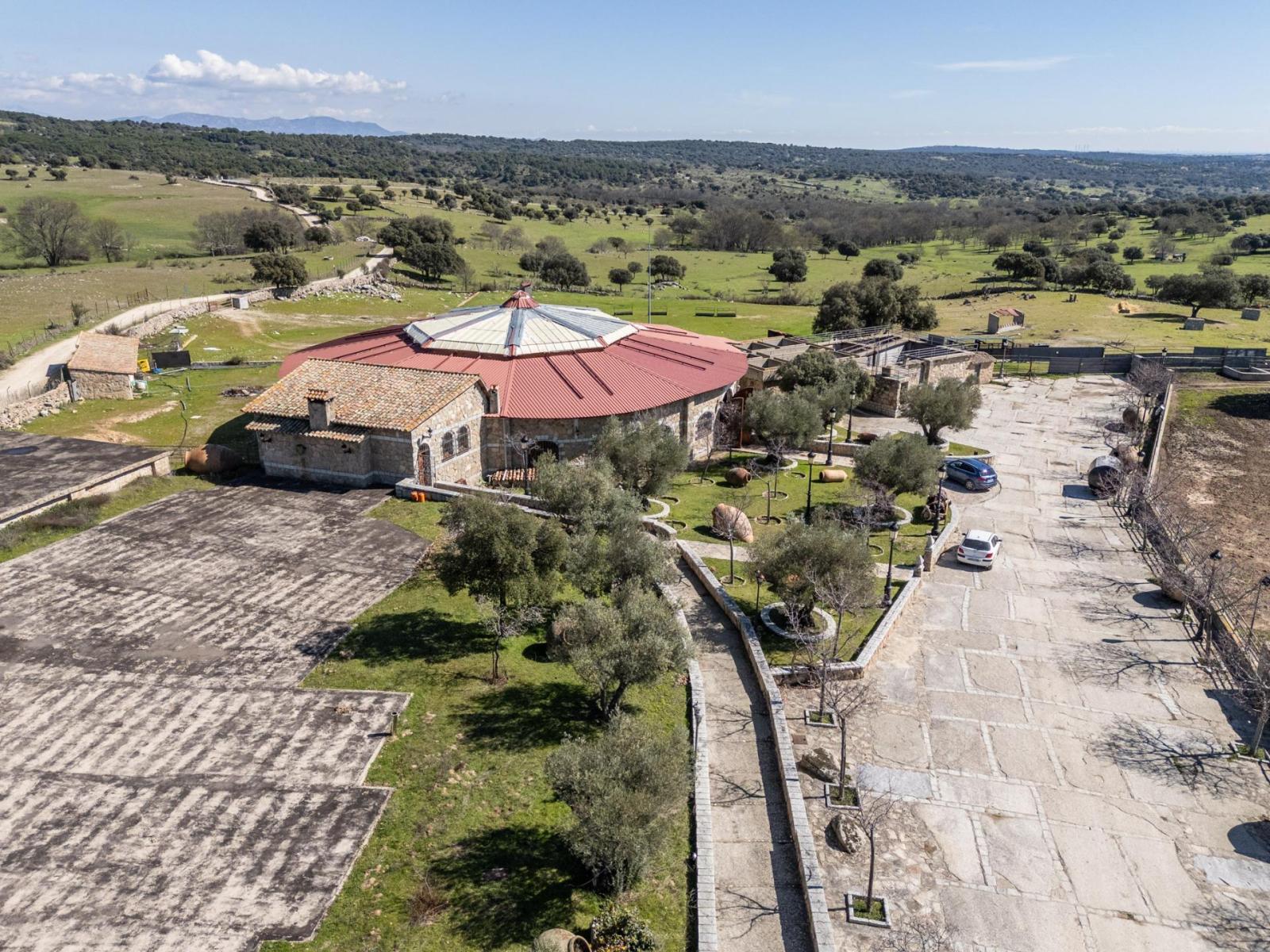 Plot for Sale in Robledo de Chavela