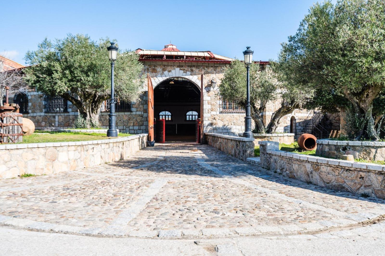 Plot for Sale in Robledo de Chavela