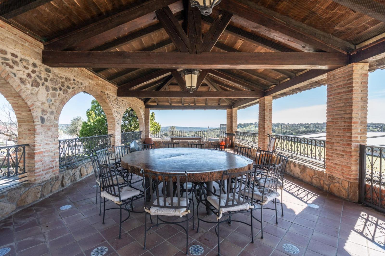 Plot for Sale in Robledo de Chavela