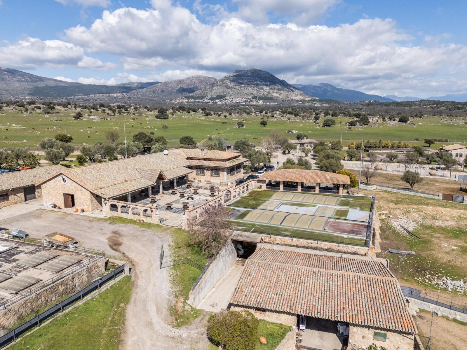 Plot for Sale in Robledo de Chavela