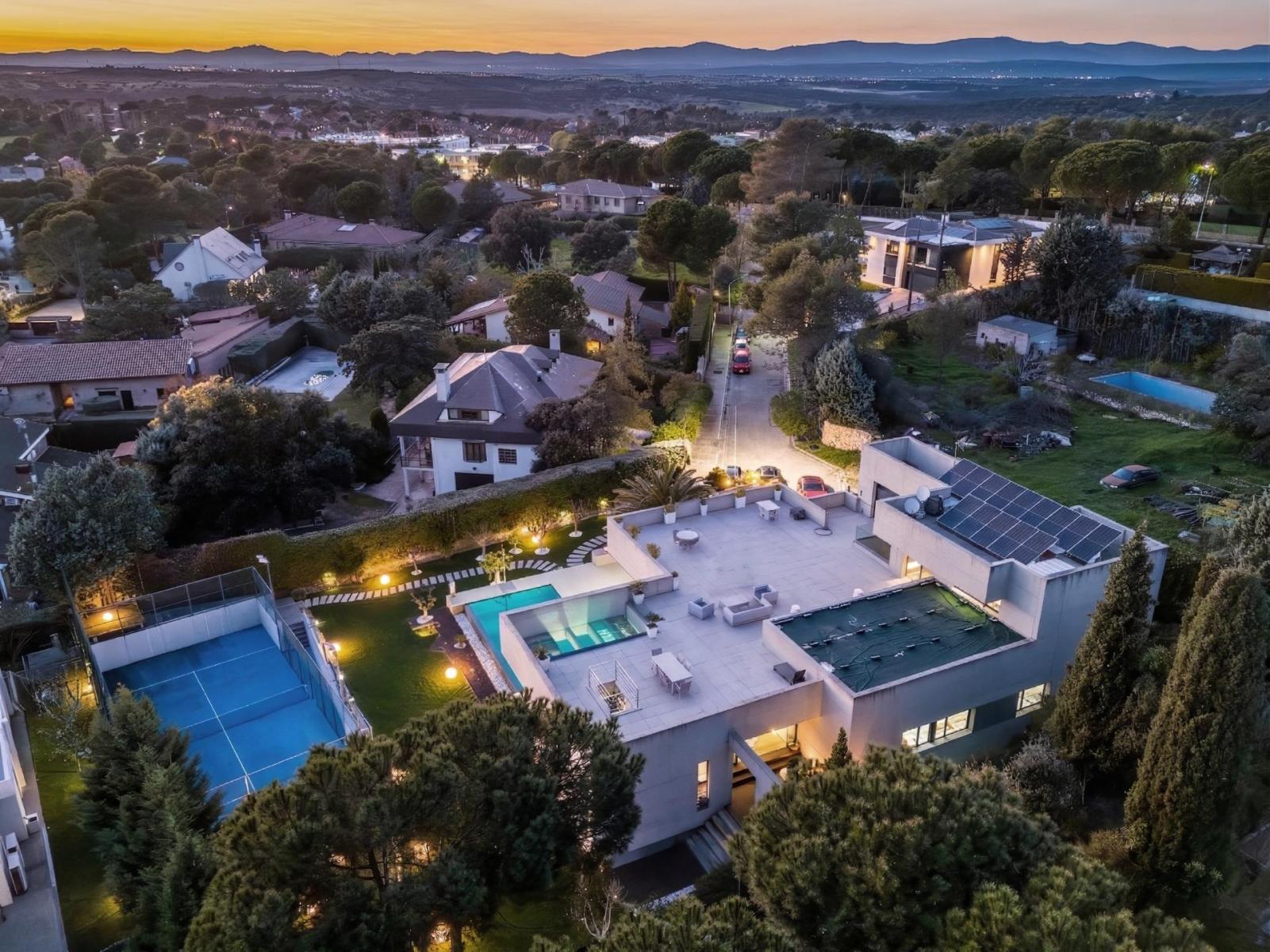 Villa for Sale in Villaviciosa de Odón