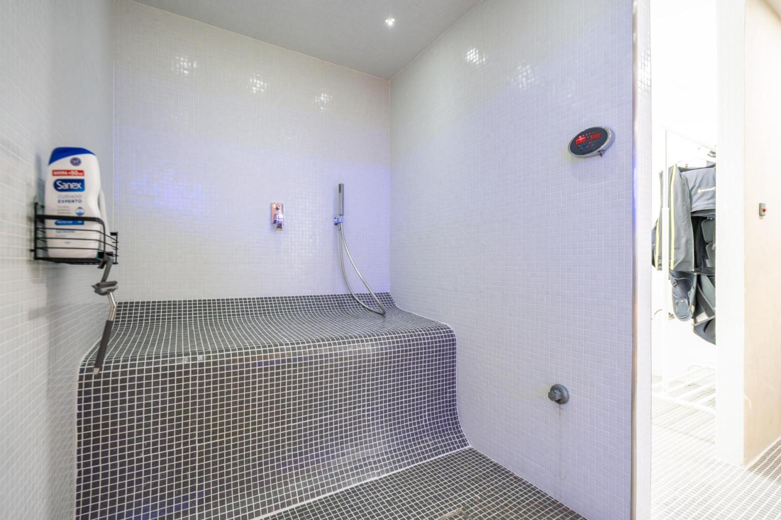 Villa for Sale in Villaviciosa de Odón