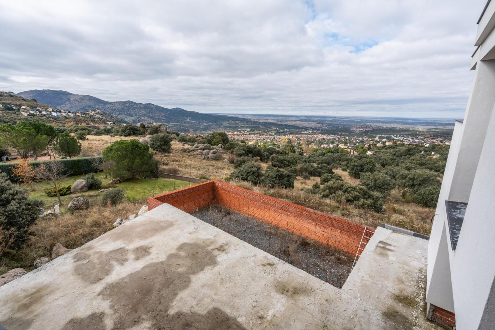 Chalet for Sale in El Espinar