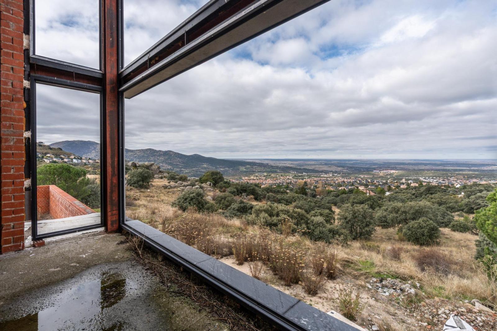 Chalet for Sale in El Espinar