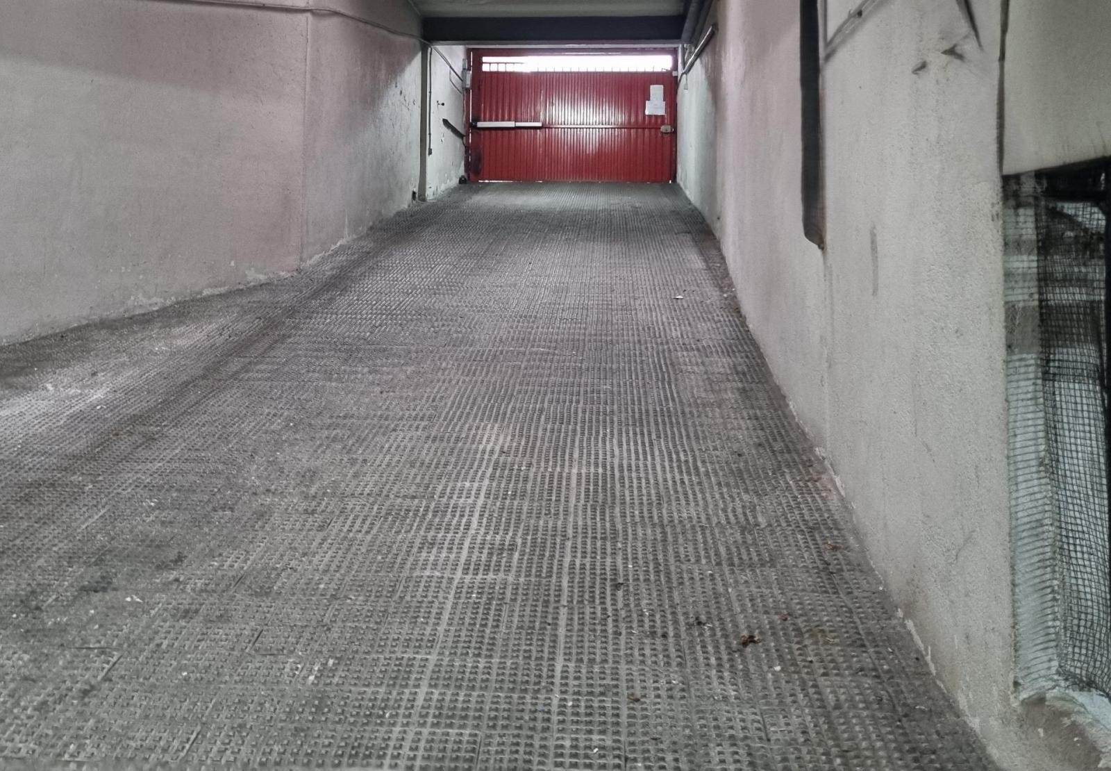 Garage for Sale in Madrid