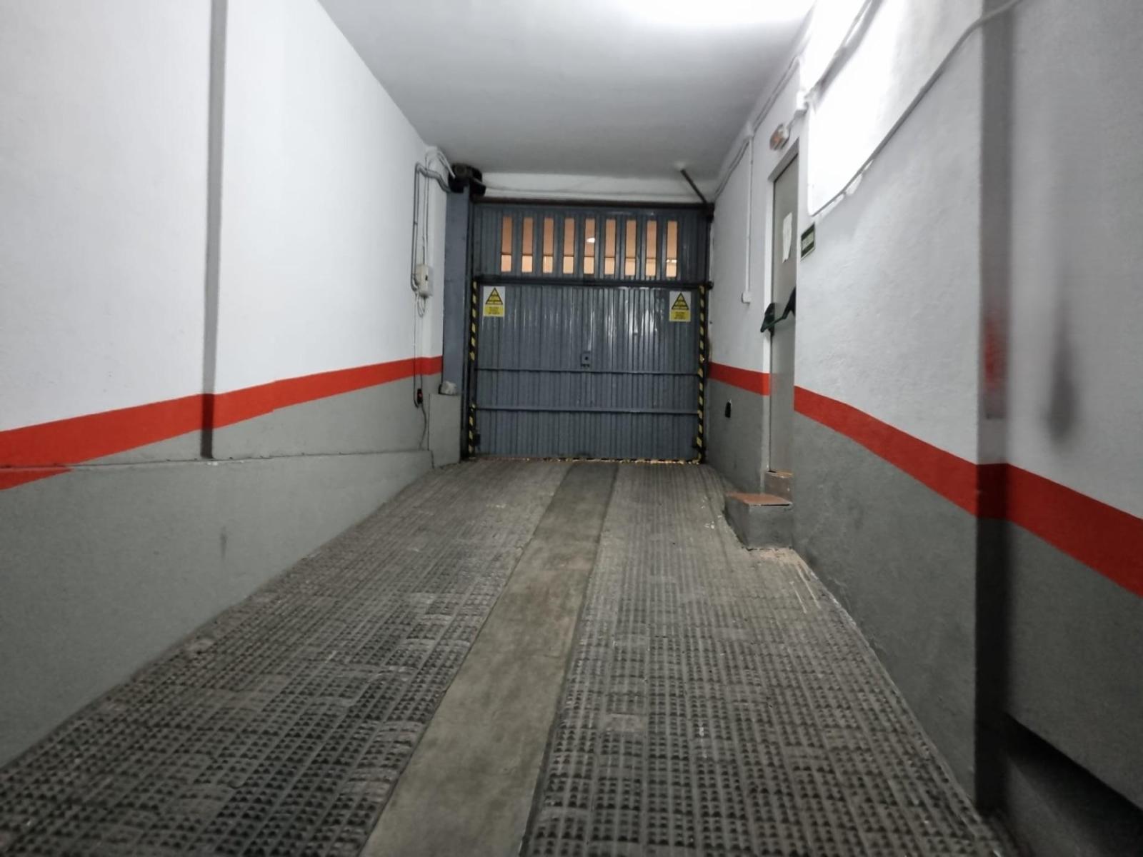Garage for Rent in Madrid