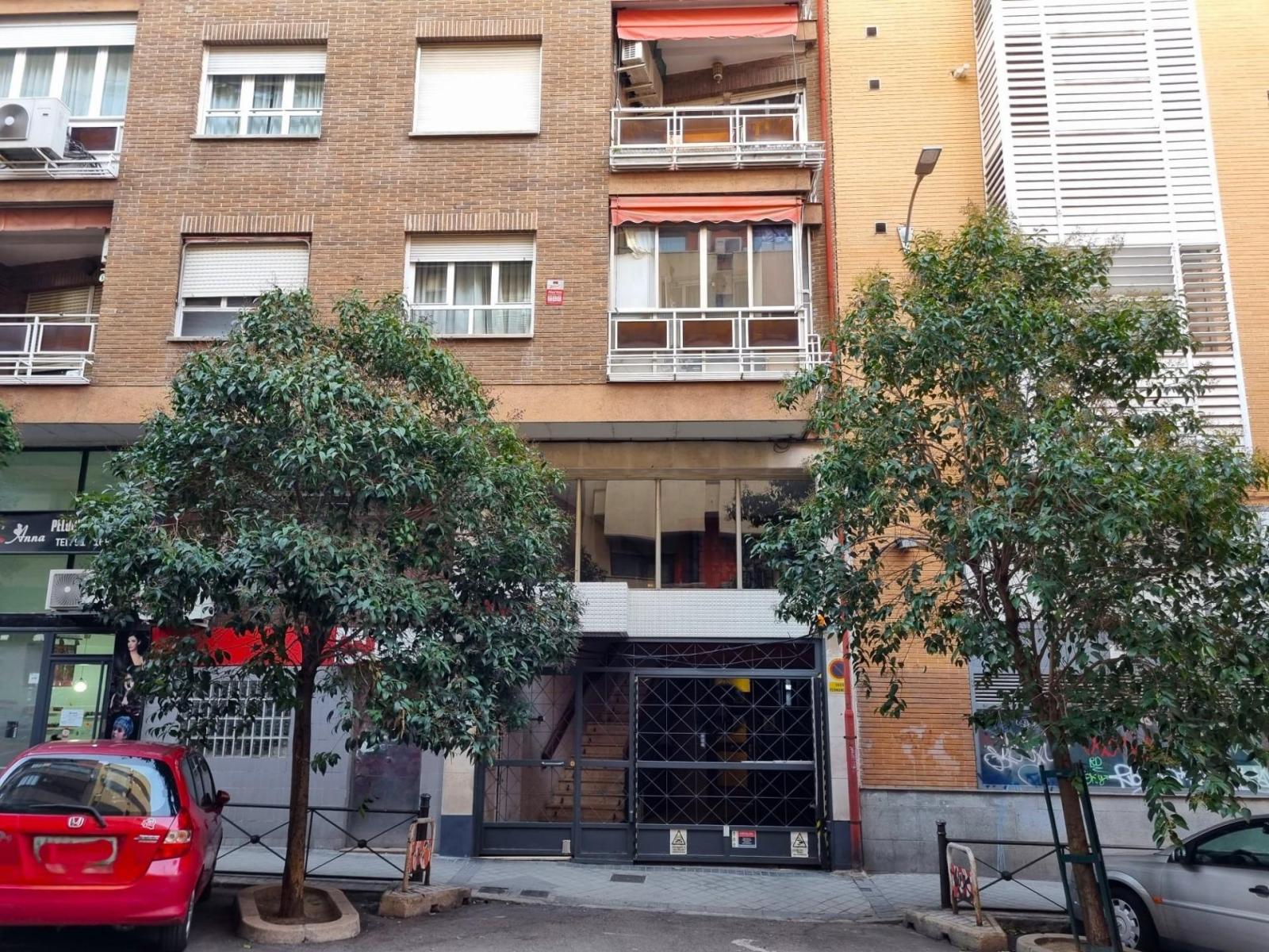 Garage for Rent in Madrid