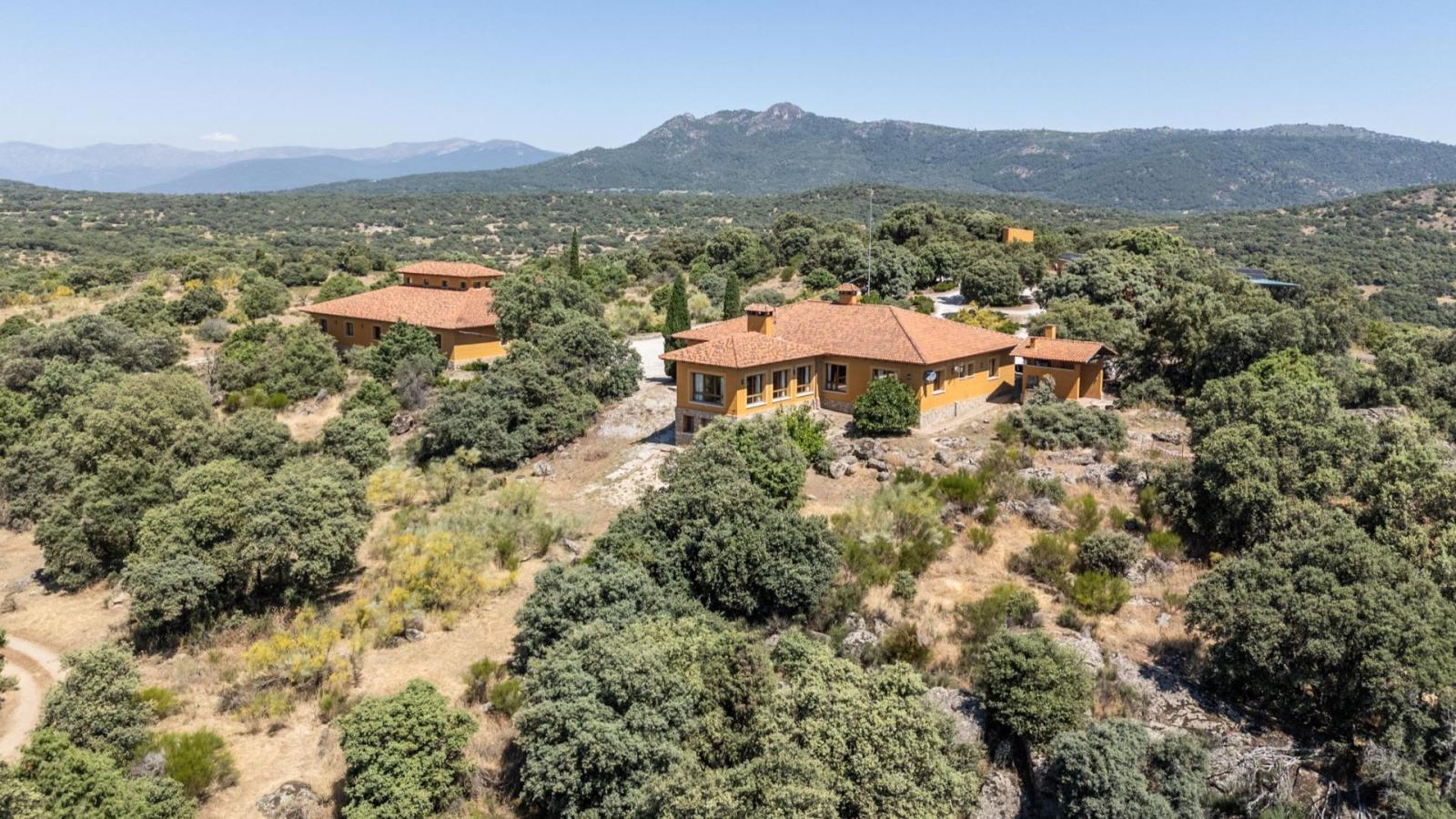 Country Property for Sale in Cenicientos