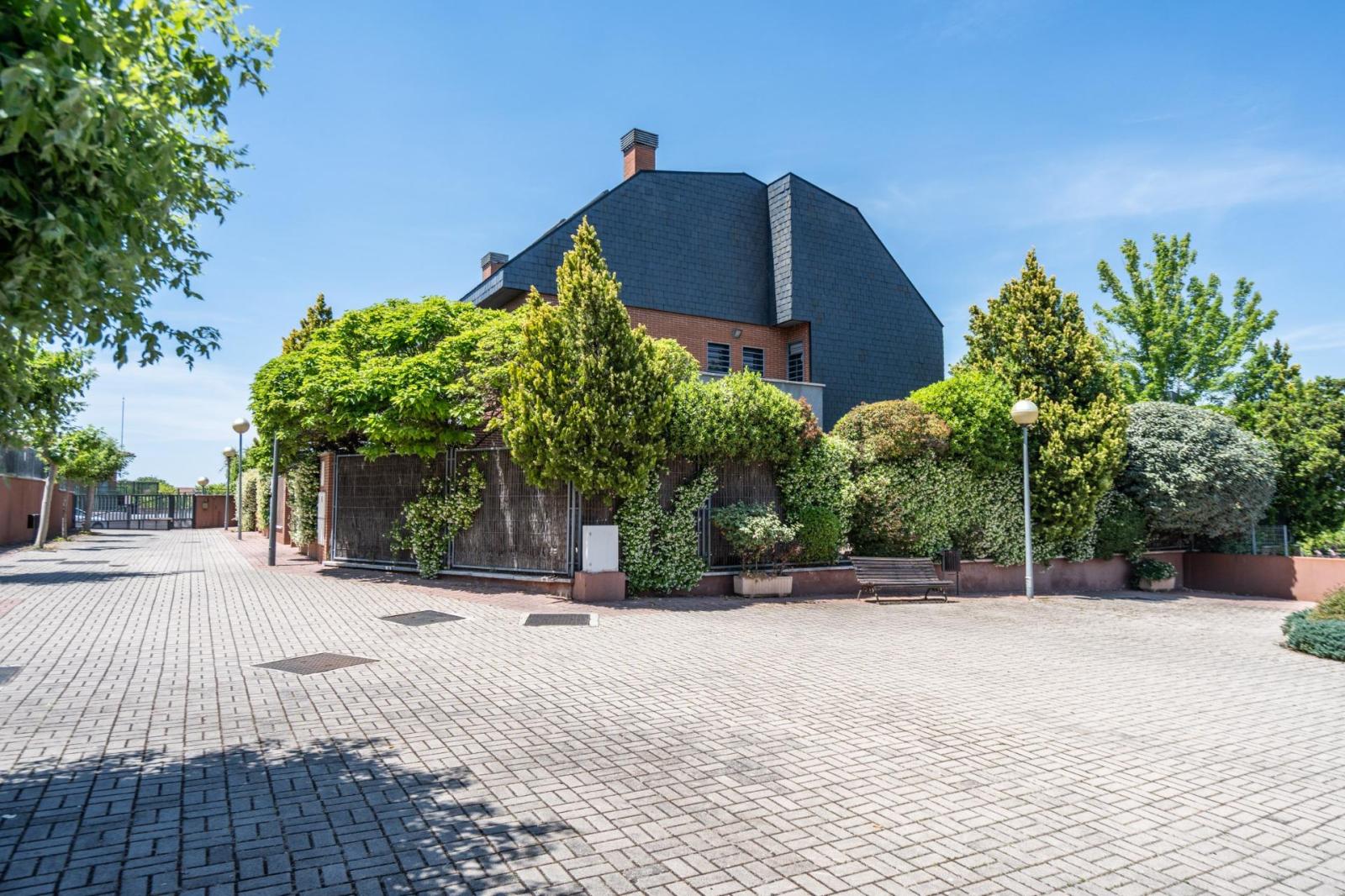 Semi-detached House for Sale in Las Rozas de Madrid