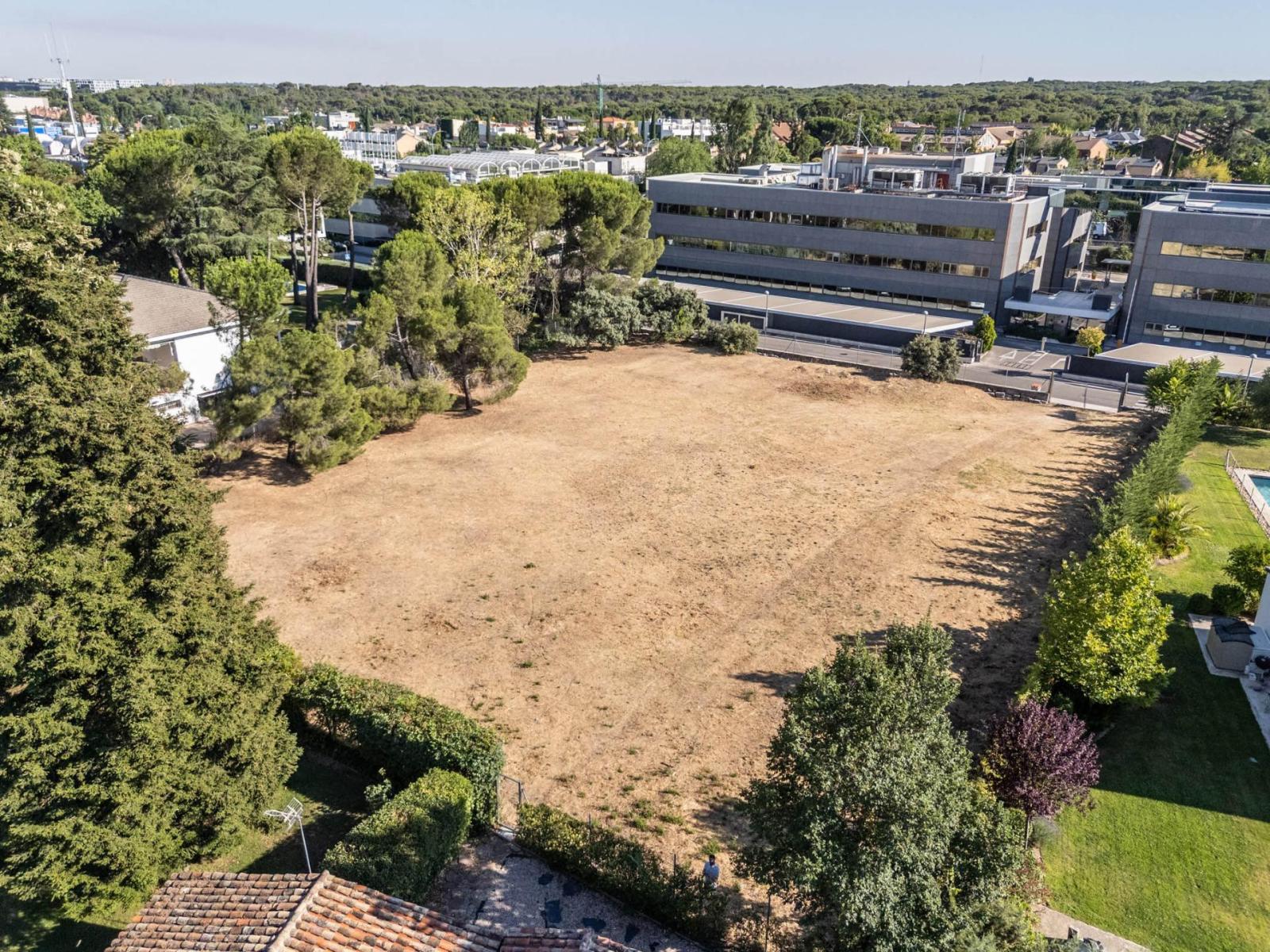 Plot for Sale in Madrid