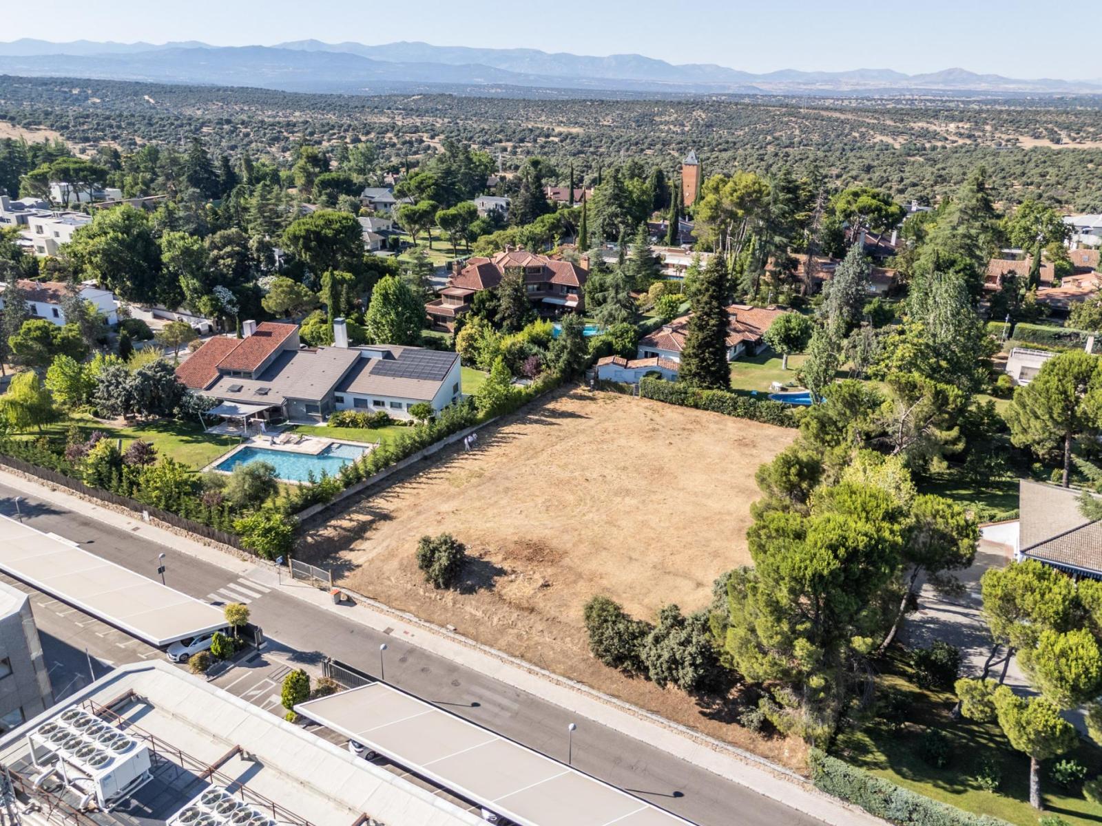Plot for Sale in Madrid