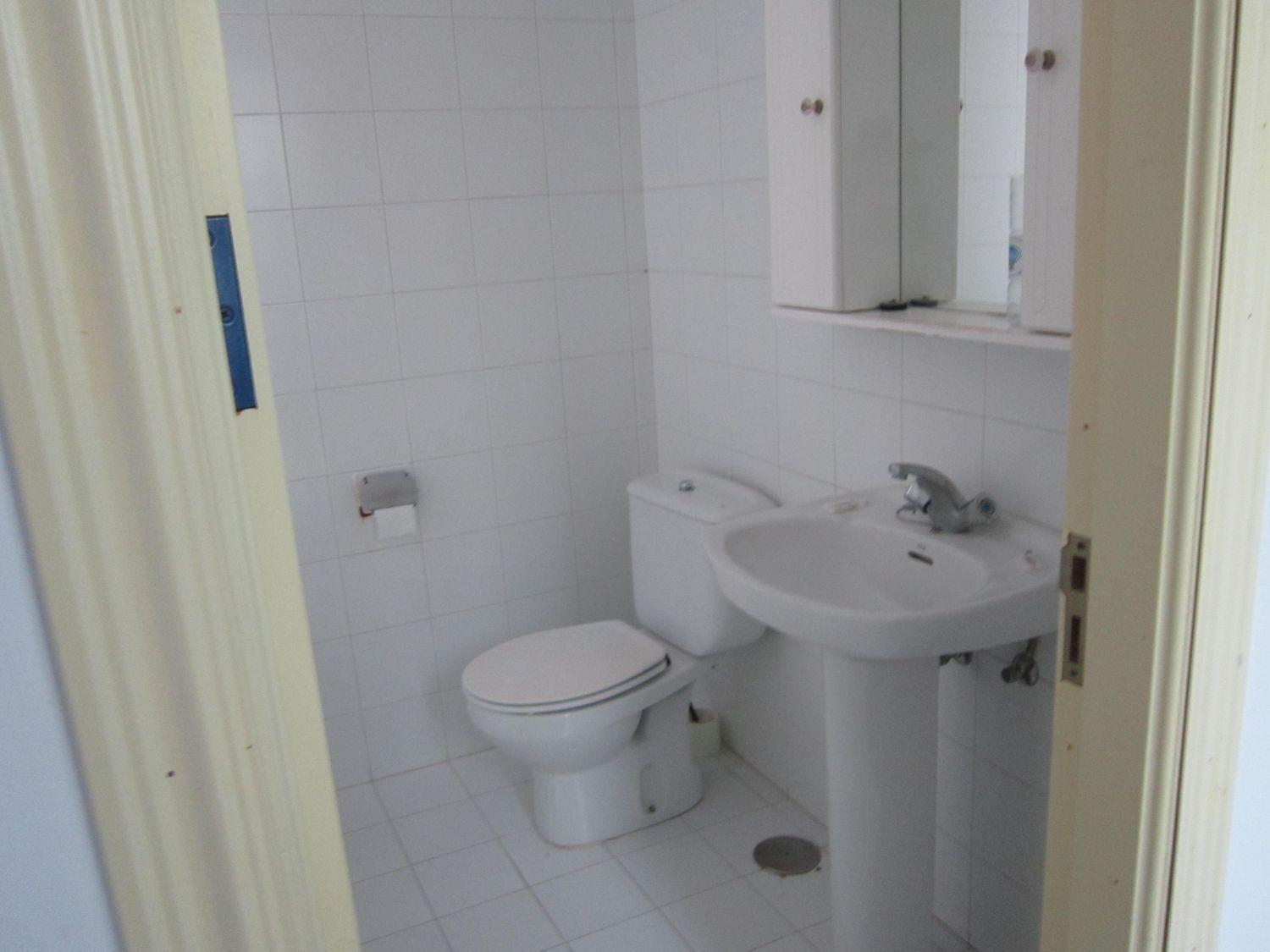 Building for Sale in Riocabado