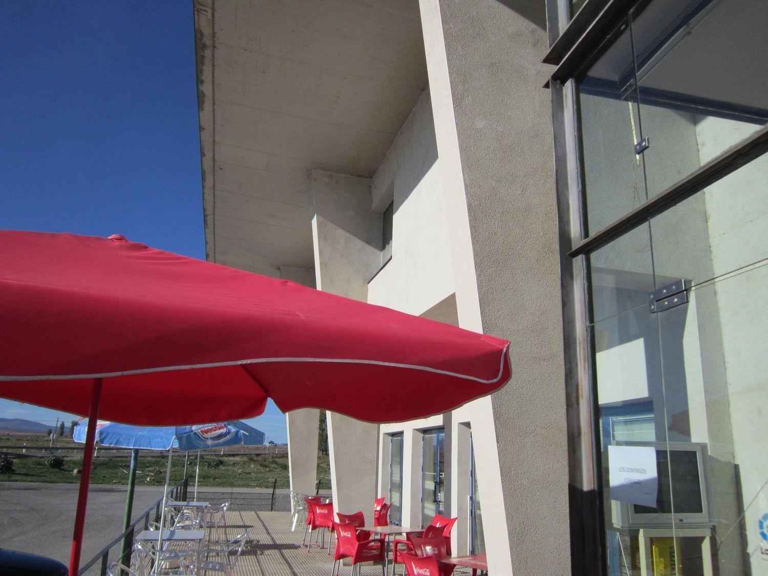 Building for Sale in Riocabado